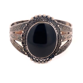 Maisels Albuquerque Native American Onyx Cuff Bracelet in Sterling Silver