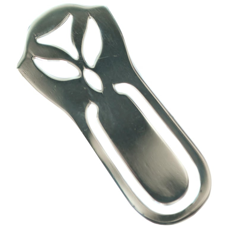 Vintage James Avery Sterling Silver Bookmark: Brand: James Avery, dimensions 50 millimeters long x 23 millimeters wide, metal sterling silver, weight: 4.37 grams, hallmark: J.A. STER