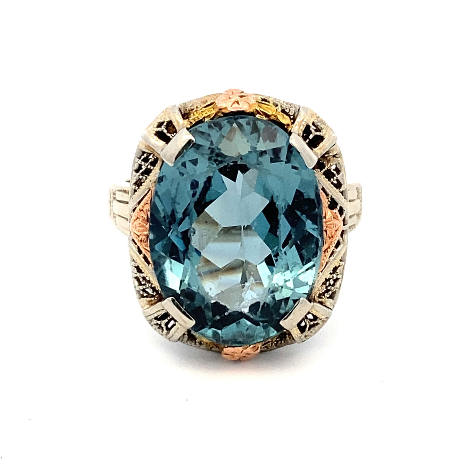 Sim Blue Spinel Ring in 14K Yellow Gold (1 of 6)