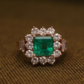 Emerald and Diamond Ring in 14K Yellow Gold
