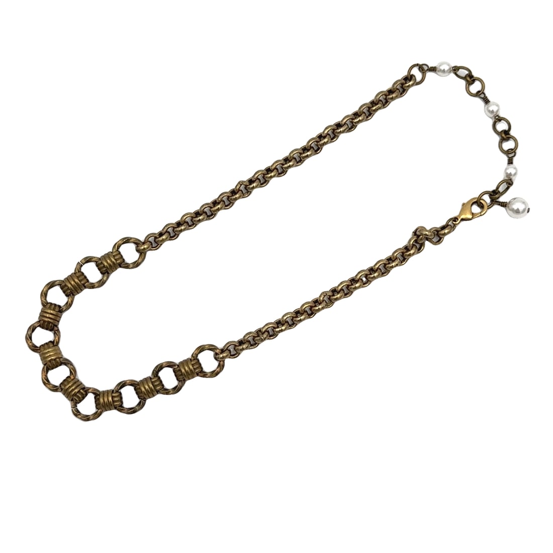 Faux Pearls Chain Choker Necklace in Gold Tone Metal: Metal type: Gold tone, Gemstone: Faux pearl - 6 mm diamter, Design: Chain choker necklace, Measurement: 18" Length, Weight: 46.7 grams