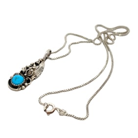 Vintage L.Ramone Native American Turquise Pendant Necklace in Sterling Silver