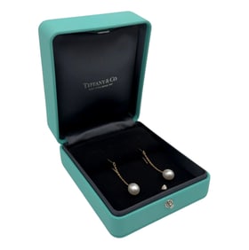 Tiffany & Co. Elsa Peretti, Pearls by the Yard Chain Earrings in 18K Yellow Gold