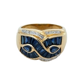 1950s 2 Carat Blue Sapphire, Diamond and 18 Karat Yellow Gold Cocktail Ring