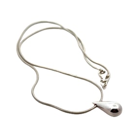 Vintage Teardrop Necklace in Sterling Silver