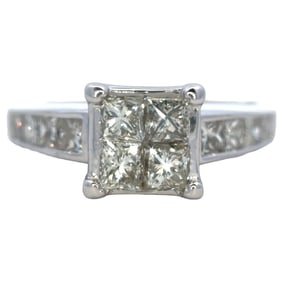 Diamond Ring in 14K White Gold