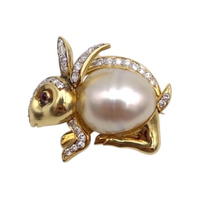 Pearl, Ruby and Diamond Rabbit Brooch/Pin in 18K Yellow Gold
