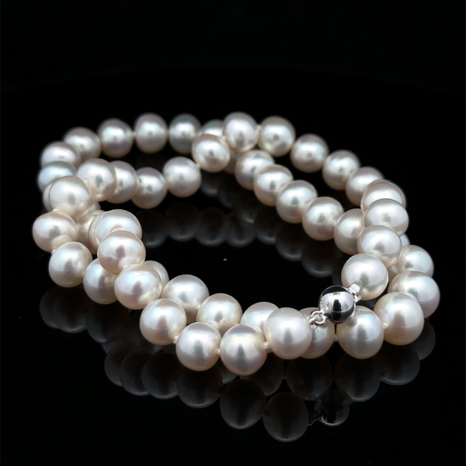 Pearl Strand Necklace with Clasp in 14K White gold (1 of 6)