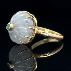 18K Yellow Gold Carved Lavender Jade and Emeral Cocktail Ring