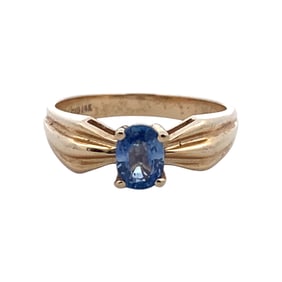 0.75 Carat Oval Tanzanite Ring in 14 Karat Yellow Gold