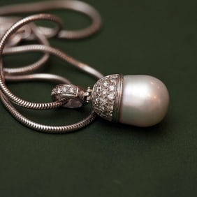 Pearl and Diamond Pendant and Snake Chain in 18K White Gold