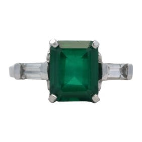 10K White Gold Sim Emerald Ring