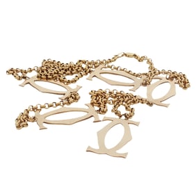Station Chain With Pendant in 14K Yellow Gold