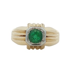 Round Emerald Ring in 14K/18K Yellow Gold