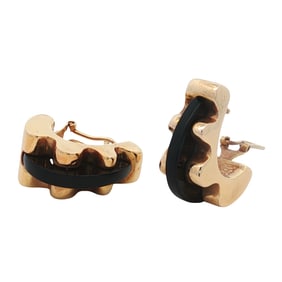 Vintage Black Onyx Clip On Earrings in 14K Yellow Gold