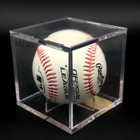 Brooks Robinson Signed Baseball in Display Case