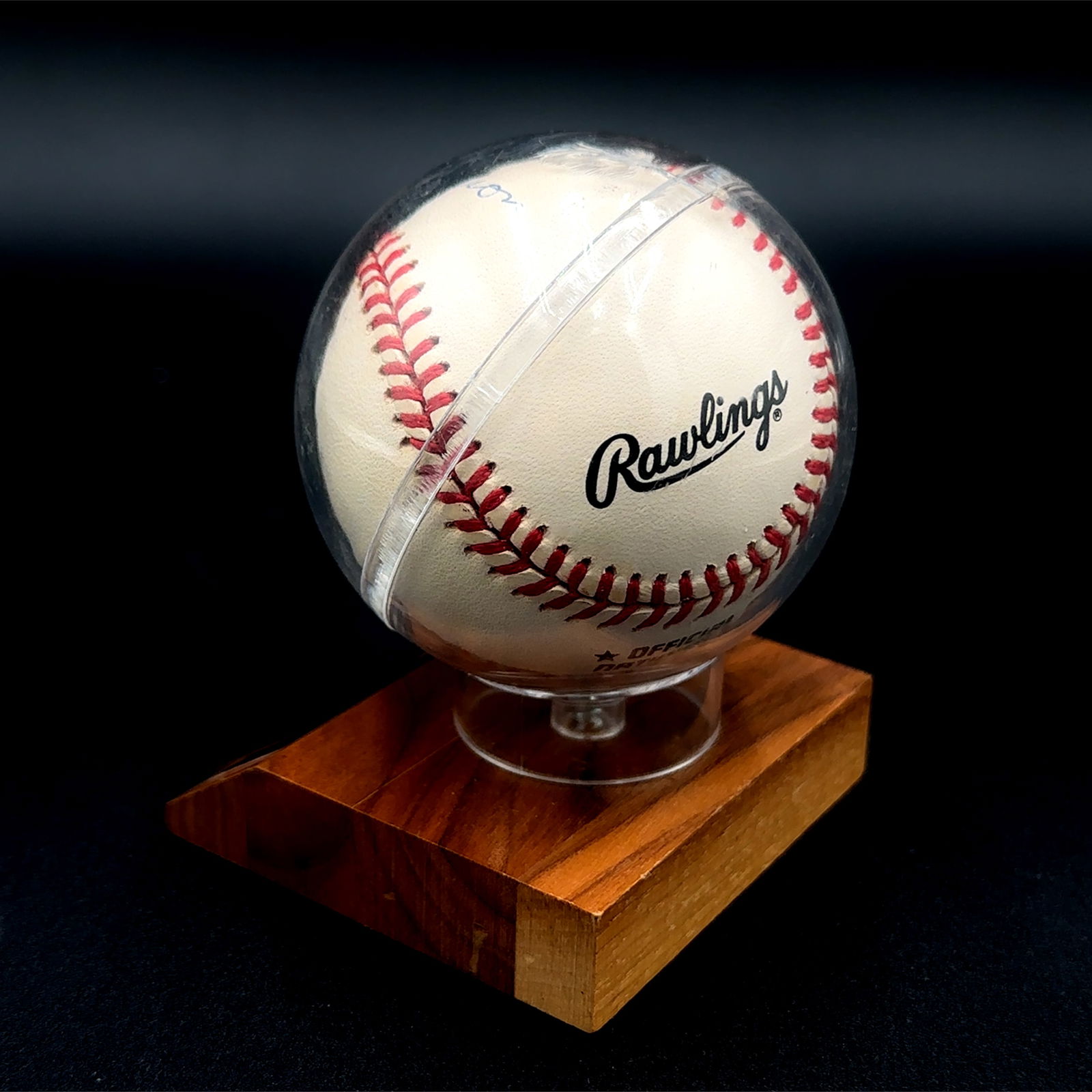 Hank Aaron Autographed Baseball with Display Plaque (1 of 2)