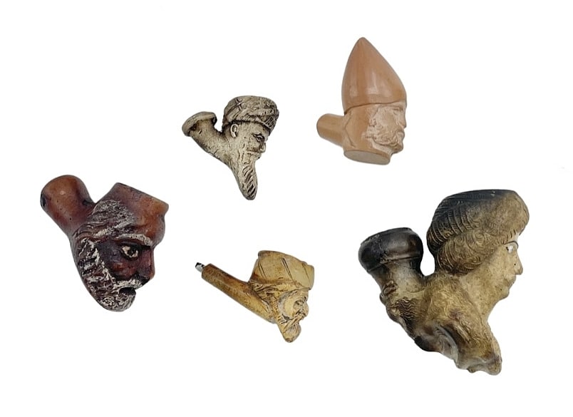 Lot of (5) European Clay Smoking Pipe Bowls Depicting Middle Eastern Types: Lot of five (5) European clay smoking pipe bowls depicting Middle Eastern types