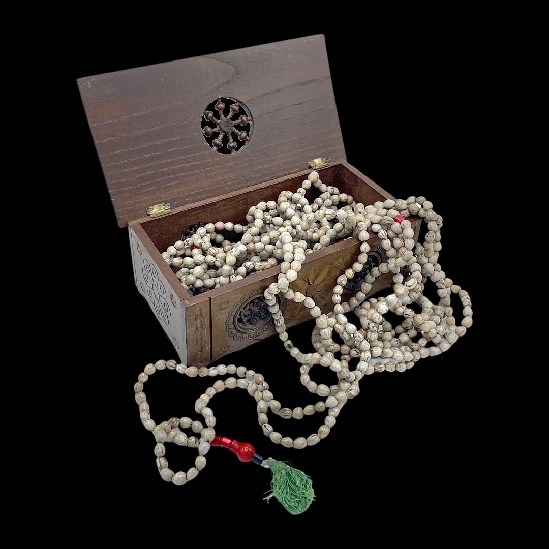 19th Century Ottoman Turkish Islamic Dervish Prayer Beads Rosary in Its Original Handcarved Wooden: 19th century Ottoman Turkish Islamic dervish prayer beads misbaha rosary in its original handcarved wooden box, the rosary is 2 m long made of seeds.