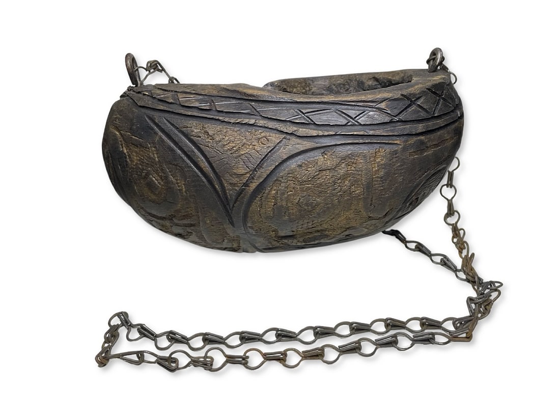 Very Old Islamic Middle Eastern Ottoman Handcarved Wooden "Kashkoul": Very old Islamic Middle Eastern Ottoman handcarved wooden "Kashkoul" carved with authentic Arabic calligraphy. 18 cm