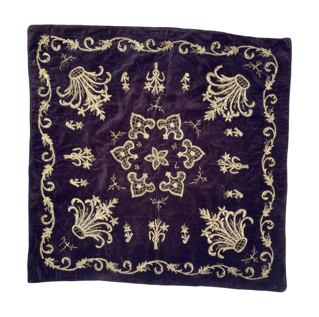 19th Century Ottoman Turkish Velvet "Bohca" (Fabric Wrap) With Metallic Thread Embroidery: Description: 19th century Ottoman Turkish textile velvet "Bohca" (fabric wrap) with metallic thread embroidery, 79 x 82 cm. Condition: in good condition. Please note that for textile items, various si