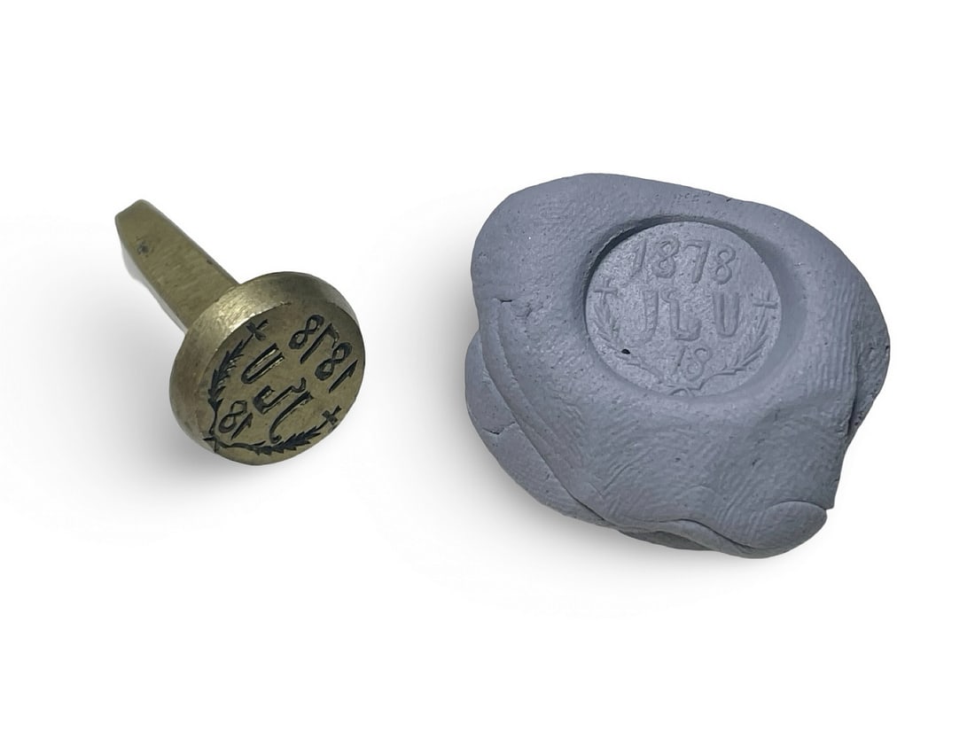 1878-Dated Armenian Brass Stamp Seal: Description: 1878-dated Armenian brass stamp seal, 3,5 cm. Condition: in very good condition Inhouse worldwide shipping, including handling, $30; no hidden fees.
