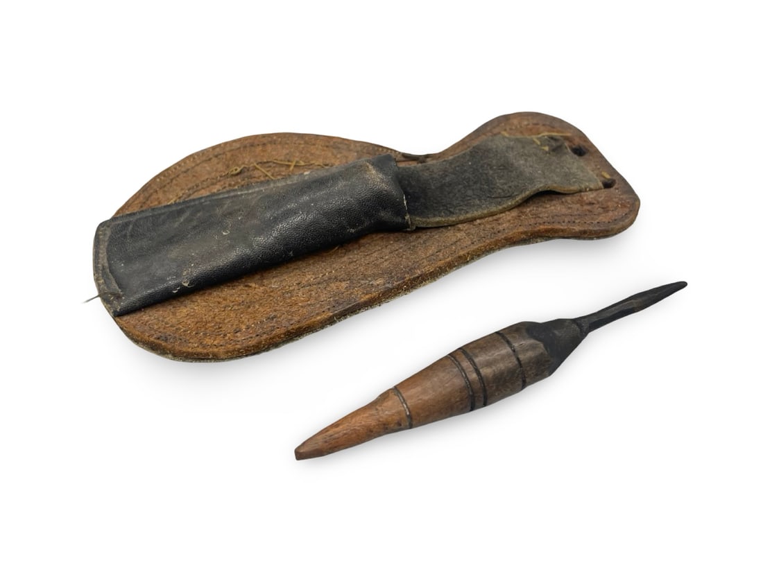 Afghan Himalayan Tribal Eyeliner with the Original Leather Case: Afghan Himalayan tribal eyeliner with the original leather case. We ship to the United States PROBLEM-FREE. All the packages will be shipped as DDP (Delivered Duty Paid) , so you won’t have to pay A