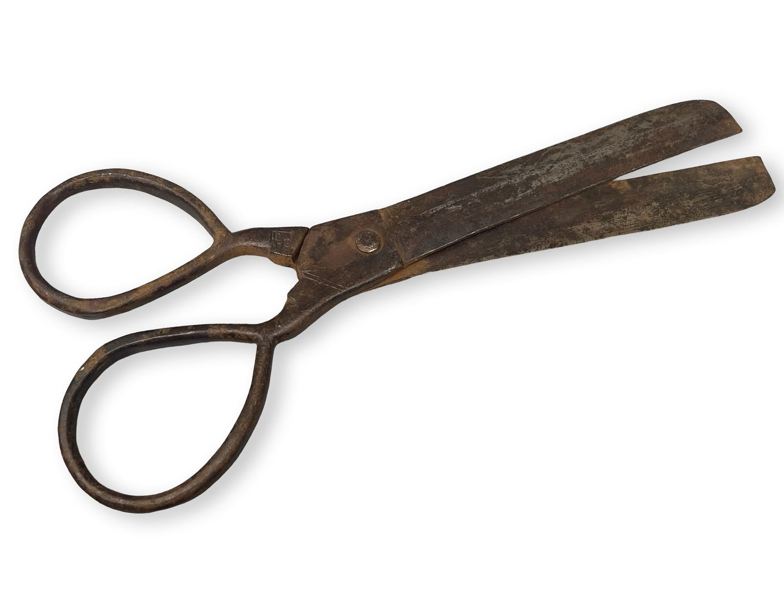 Armenian Scissors with Maker’s Stamp: Armenian scissors with maker’s stamp We ship to the United States PROBLEM-FREE. All the packages will be shipped as DDP (Delivered Duty Paid) , so you won’t have to pay ANY customs taxes (country