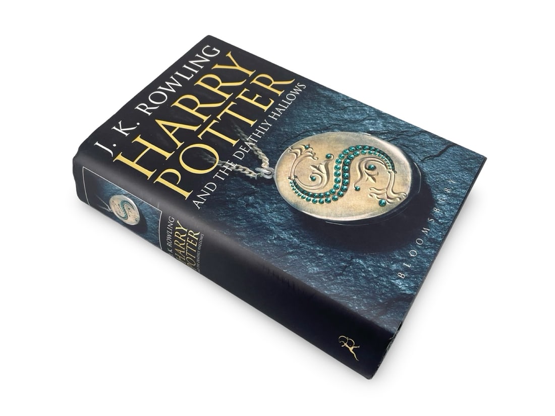 Harry Potter and the Deathly Hallows - First Edition (1 of 5)