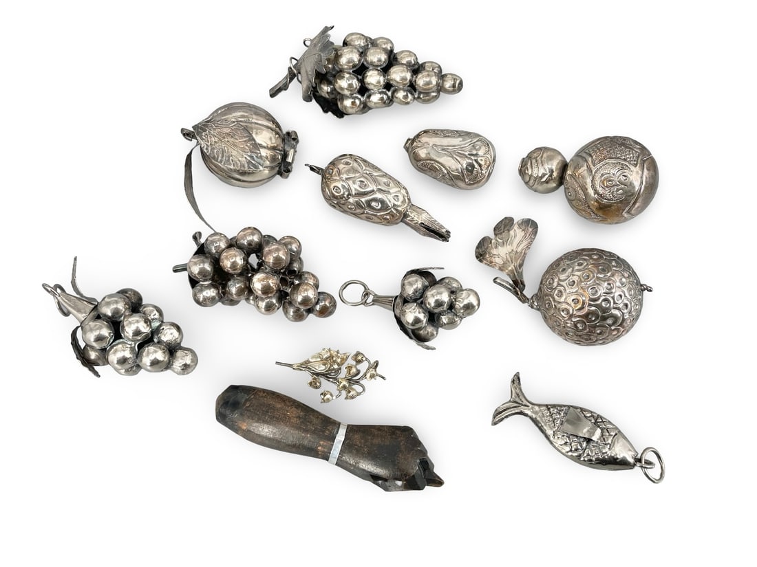 Lot of 11 Vintage Afro-Brazilian Penca de Balangandã Replacement Charms – Silvered Alloy Fruits,: Lot of 11 vintage Afro-Brazilian Penca de Balangandã Replacement Charms – silvered alloy fruits, fish & wooden figa. This collector's lot features a loose collection of 11 authentic vintage replace