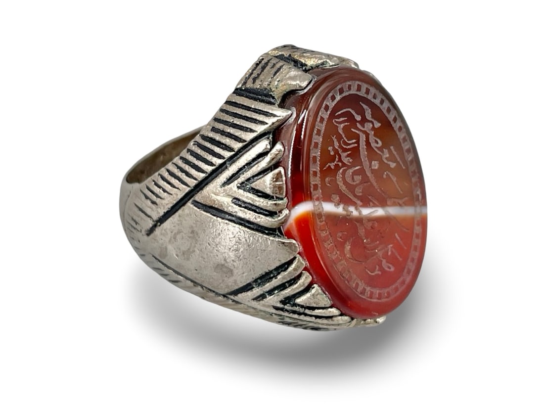 Vintage Middle Eastern Signet Ring – Intaglio Engraved Banded Carnelian Agate with Islamic (1 of 5)