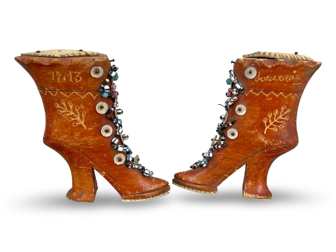 A Rare Pair of Edwardian British Mahogany Novelty Boot Snuff Boxes with Bone Inlays, Dated 1913 (1 of 10)