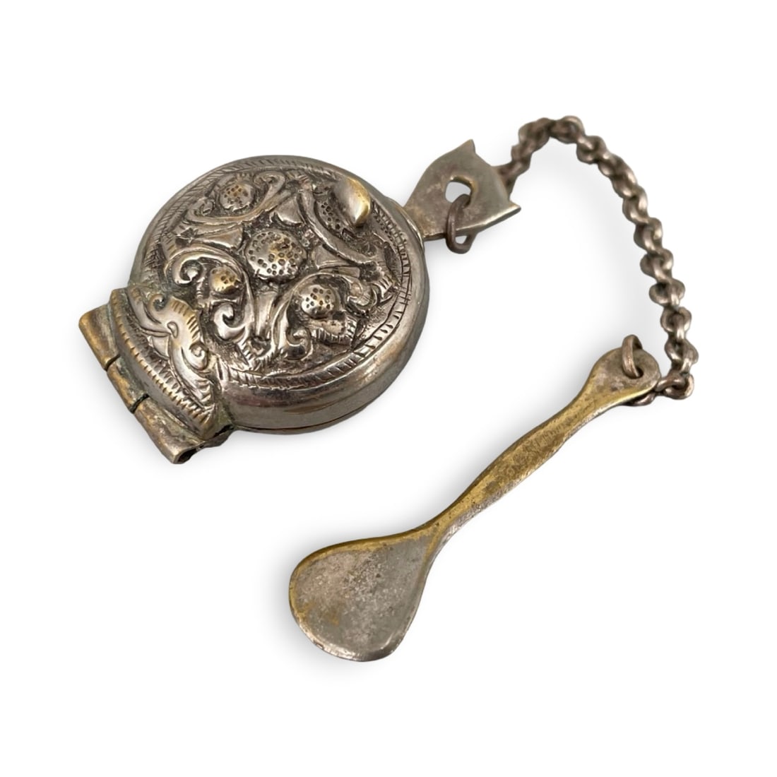 Antique 19th Century Sri Lankan Sinhalese Killotaya — Pocket Chunam Betel Nut Lime Box: Antique 19th Century Sri Lankan Sinhalese Killotaya — Pocket Chunam Betel Nut Lime Box. An exceptional, museum-grade example of a 19th-century Sinhalese killotaya (traditional personal lime box or c
