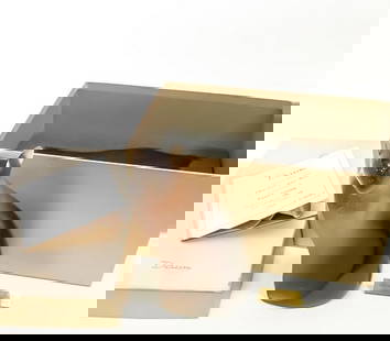 Daum Crystal Xavier Carnoy Sitting Cat 375 Ex. with Original Box.: Daum Crystal Xavier Carnoy Sitting Cat 375 Ex. 10.2'' H X 4.9'' W X 6.3” 10 lbs. Daum is a crystal studio based in Nancy, France, founded in 1878 by Jean Daum. His sons, Auguste Daum and