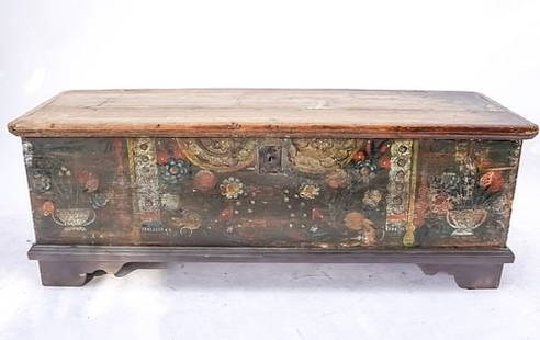 Dutch Colonial 18th Century Dowry Chest Originally Hand Painted: Dutch Colonial 18th Century Dowry Chest Originally Hand Painted 55" in x 22" in x 15". Unique piece for interior design.