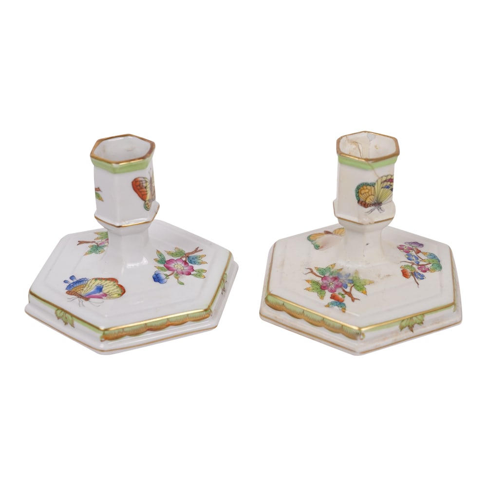 Herend Queen Victoria Pair (2) Candlesticks (Green Boarder) (1 of 3)