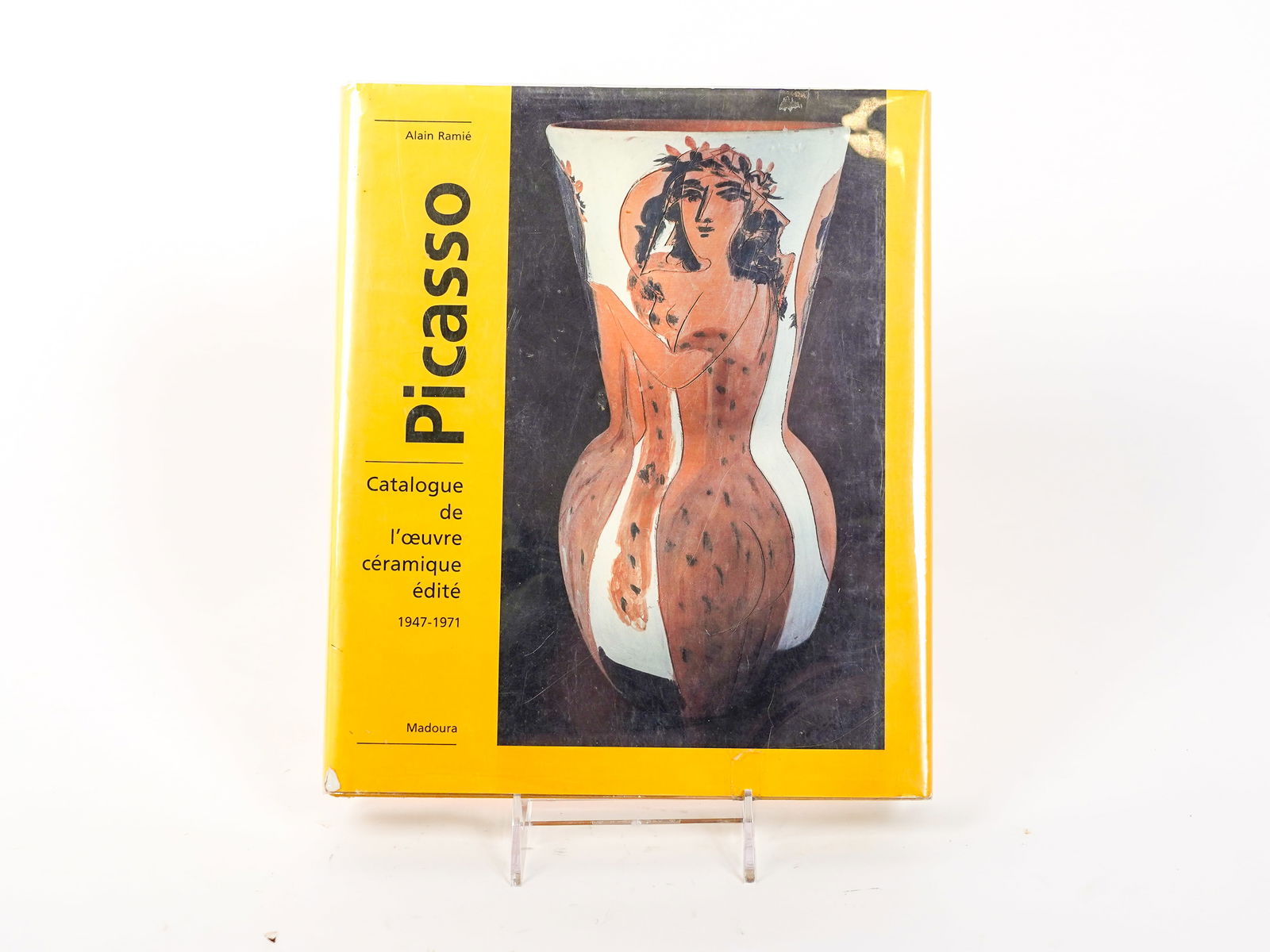 SIGNED Rare Alain Ramie Picasso: Catalogue de L'Oeuvre céramique édité: SIGNED ALAIN RAMIÉ Picasso: Catalogue de L'Oeuvre céramique édité 1947-1971. The complete catalogue raisonné of Picasso's ceramic editions, in French. The Book is Inscribed and Signed ALAIN RAMI�