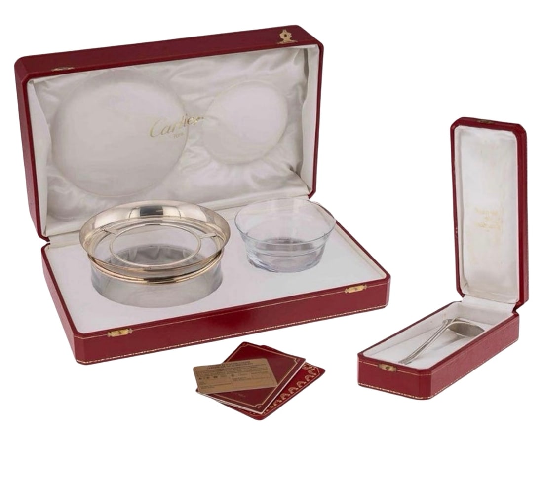 Cartier Solid Silver & Glass Caviar Bowl & Serving Spoon Set 1990 with Original Box: Cartier Solid Silver & Glass Caviar Bowl & Serving Spoon Set 1990 with Original Cartier Boxes. Spoon, and Original Cartier Boxes. The larger bowl has a Sterling Silver border. A removable Sterling Sil