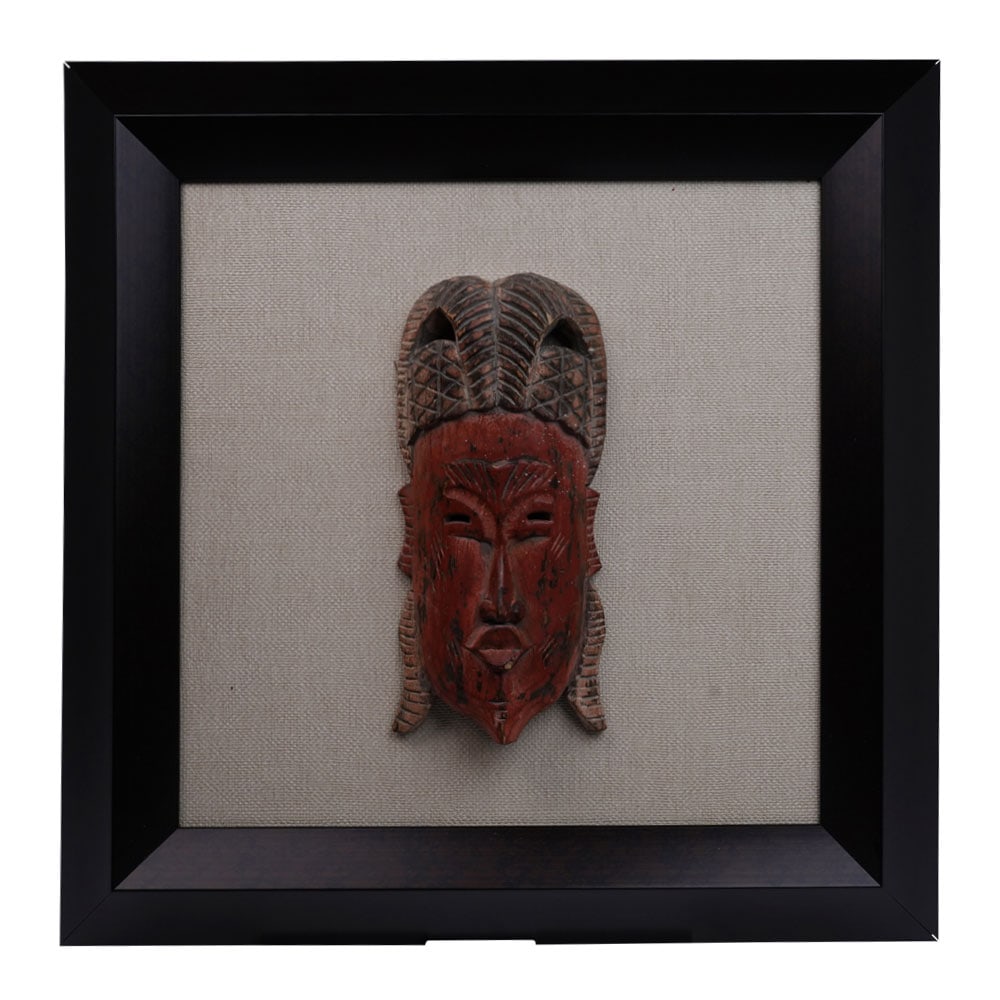 Vintage Carved Tribal African Ceremonial Mask of the Warrior King Mounted in a Box Frame on Linen: Vintage Carved Tribal African Ceremonial Mask of the Warrior King, Mounted in a Box Frame on Linen. Provenance: Coral Gables, FL Estate. House of Craven Auction Gallery: Please consider downloading ou