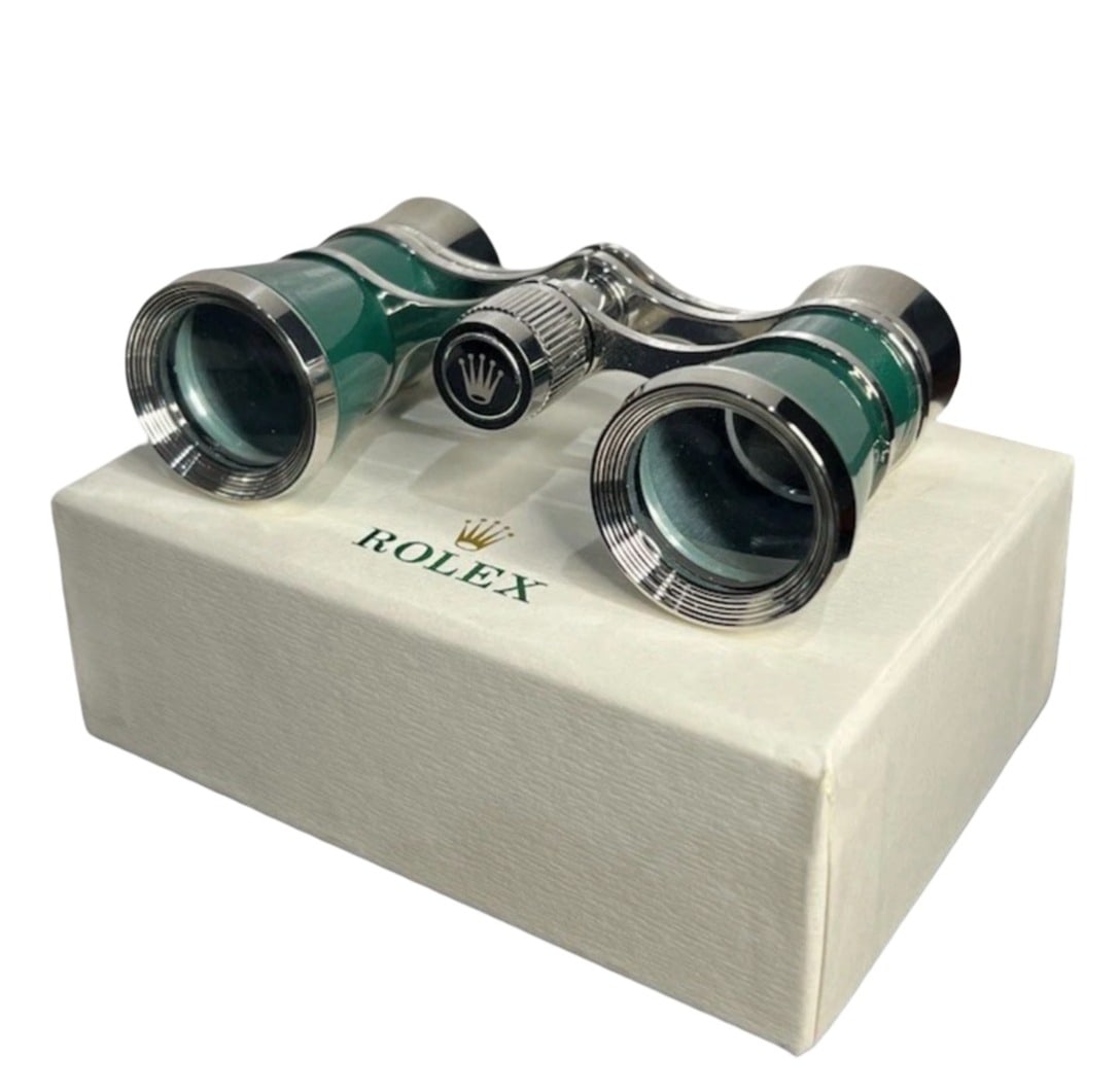 New in Original Box Rolex Green Lacquer Engraved Opera Binoculars AD VIP Gift: New in Box Rolex Green Lacquer Engraved Opera Binoculars AD VIP Gift. An exceptional and rare Rolex VIP Gift. These beautifully crafted Rolex opera-style binoculars feature a deep green lacquered body