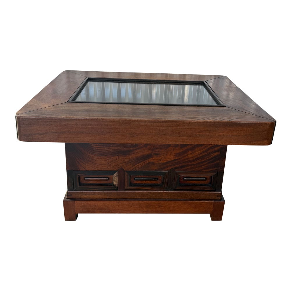 Keyaki Naga Hibachi Kansai Japanese Antique Brazier Coffee Display Table: The Keyaki Naga Hibachi Kansai Japanese Antique Brazier Coffee Table is a stunning piece of Japanese furniture with a rich history and exquisite craftsmanship. Here are some key features: Material: