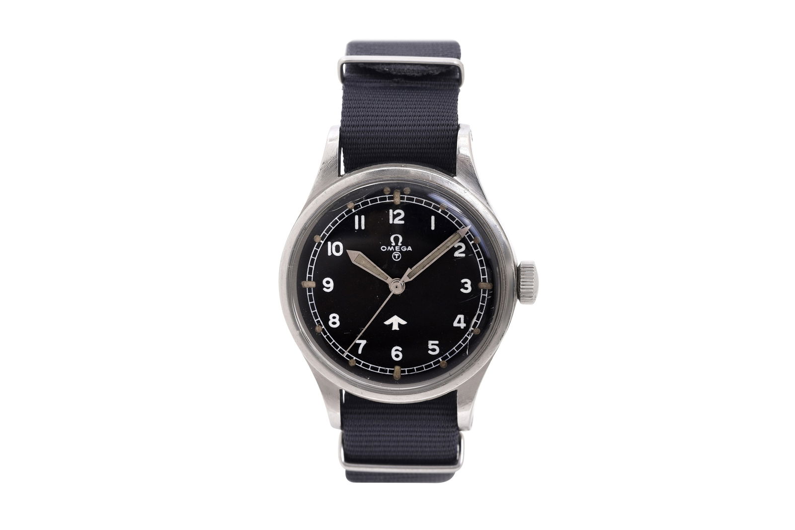 A MEN'S OMEGA STAINLESS STEEL MANUAL WRISTWATCH. MILITARY FAT ARROW. (1 of 6)