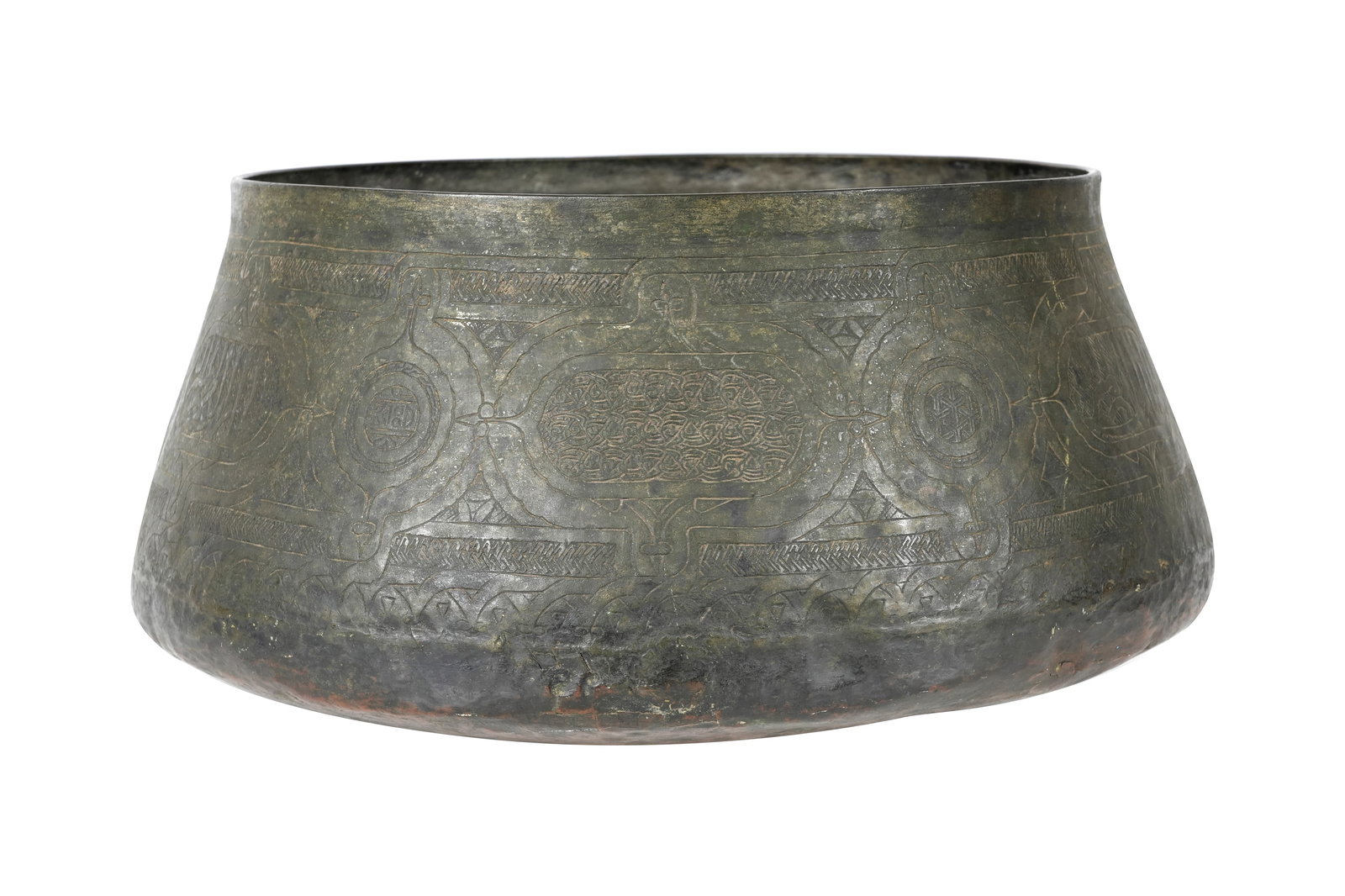A MONUMENTAL TINNED COPPER MAMLUK BASIN Egypt or Syria, late 15th century (1 of 7)