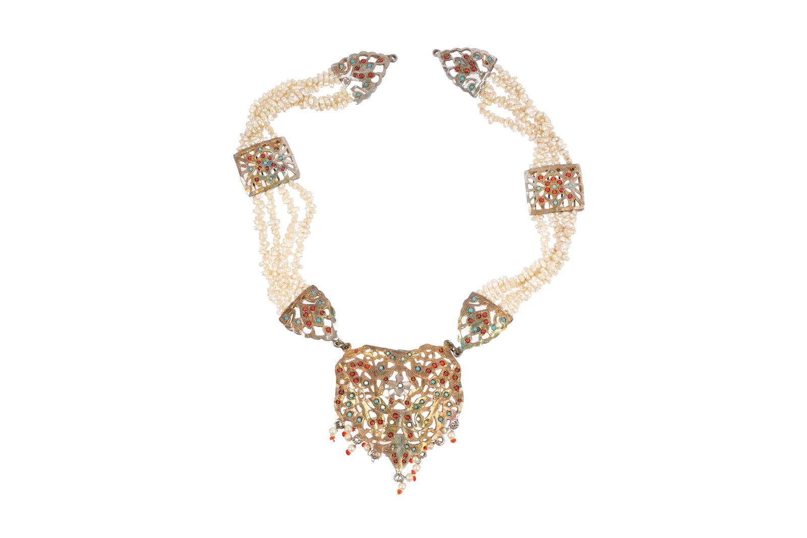 A LATE OTTOMAN PEARL NECKLACE Turkey or Balkans, 20th century (1 of 6)