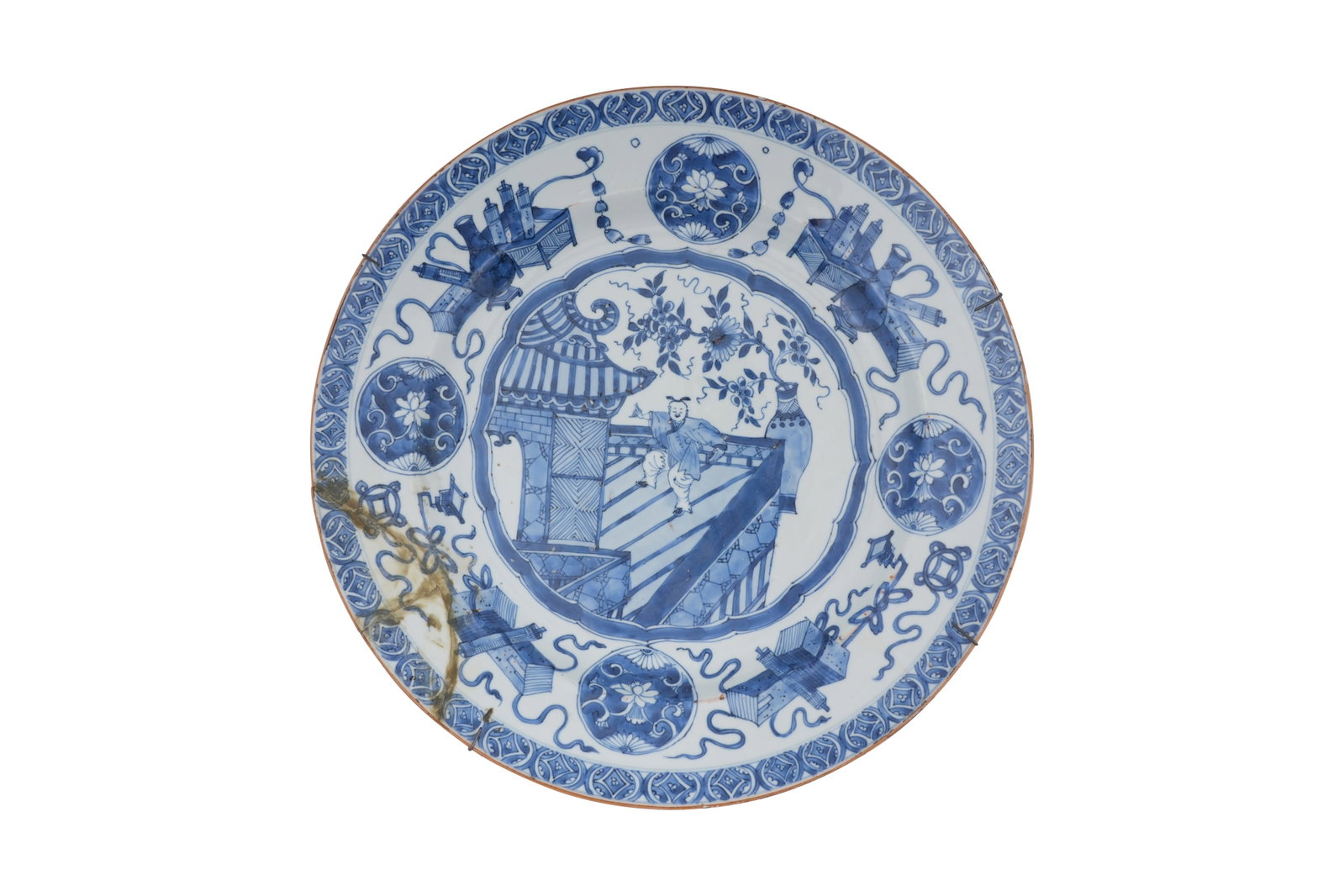 A CHINESE BLUE AND WHITE ‘DANCING BOY’ DISH Qing dynasty, Kangxi period (1 of 5)