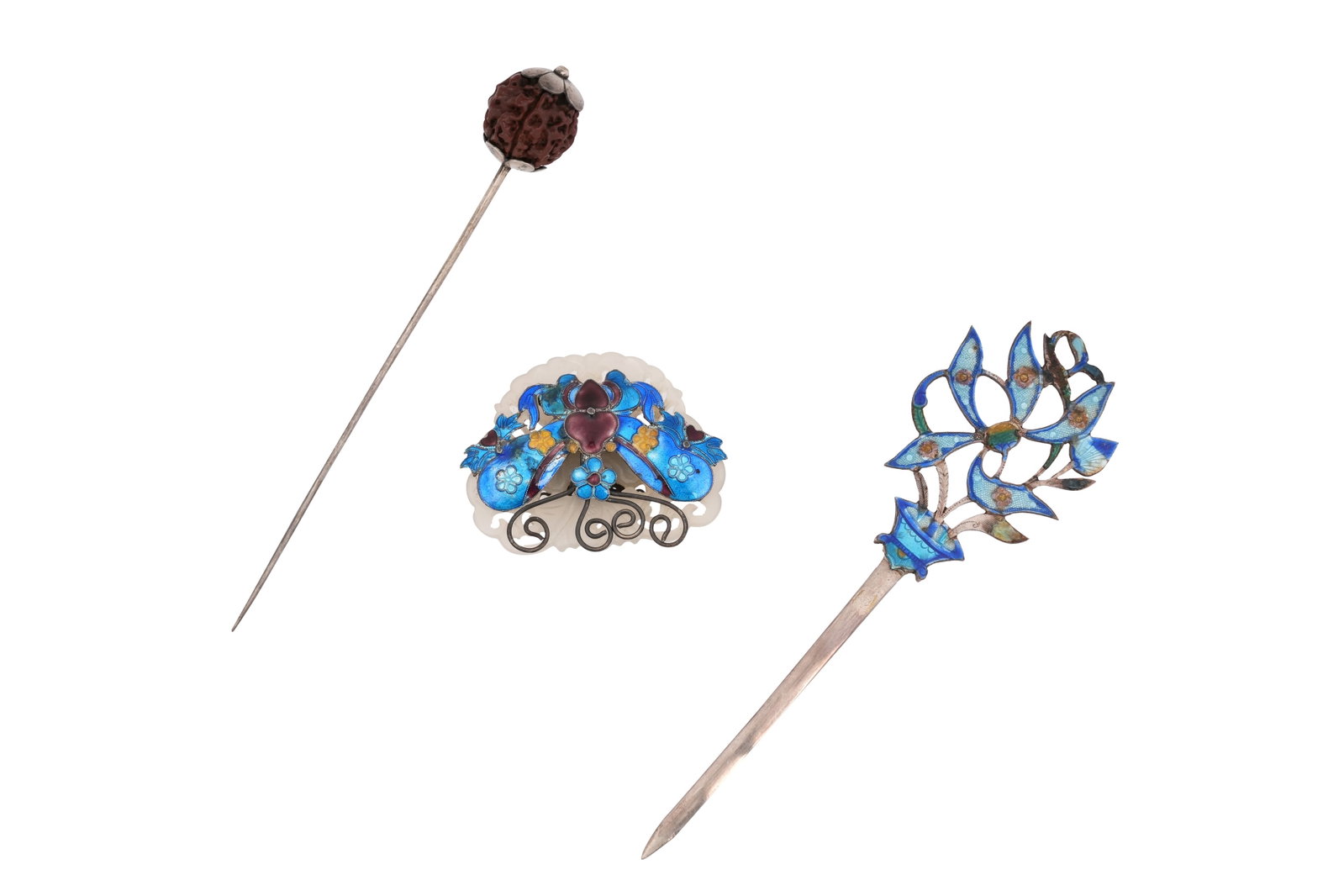 A CHINESE WHITE JADE PLAQUE AND TWO HAIRPINS Late Qing dynasty, early 20th century (1 of 7)