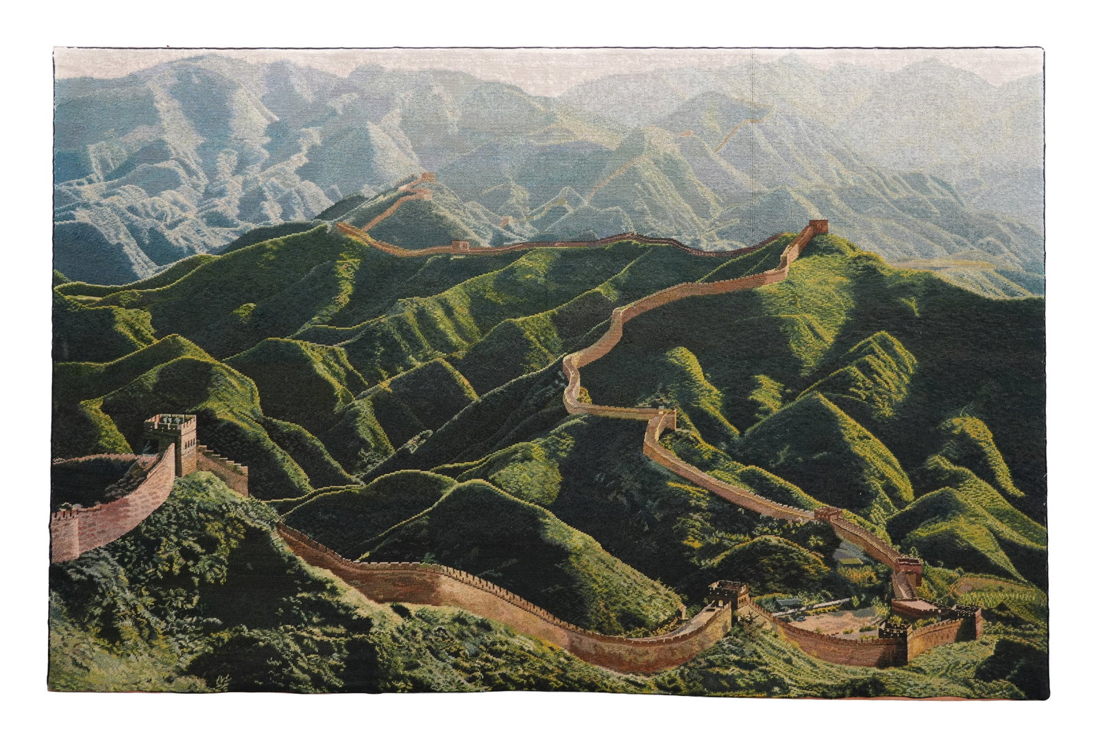A VERY LARGE AND IMPRESSIVE CHINESE TAPESTRY OF THE GREAT WALL OF CHINA 1970s: A VERY LARGE AND IMPRESSIVE CHINESE TAPESTRY OF THE GREAT WALL OF CHINA 1970s Woven from colourful wool yarns to depict the Great Wall of China snaking across green hills into the misty distance, moun