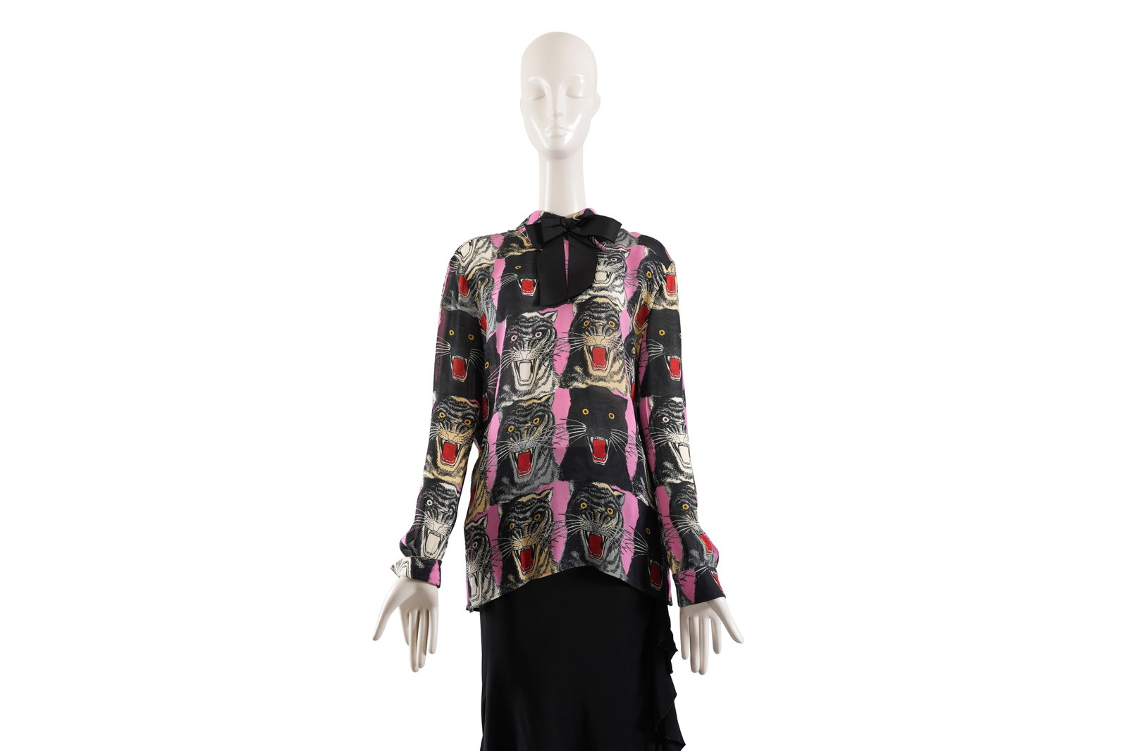 A GUCCI ‘ANGRY CAT’ PRINT BLOUSE WITH SILK BOW DETAIL Made in Italy, c. 2017-2018, size IT 44 /: A GUCCI ‘ANGRY CAT’ PRINT BLOUSE WITH SILK BOW DETAIL Made in Italy, c. 2017-2018, size IT 44 / UK 12 / EU 44 A striking Gucci blouse from the Alessandro Michele era, featuring the iconic all-over