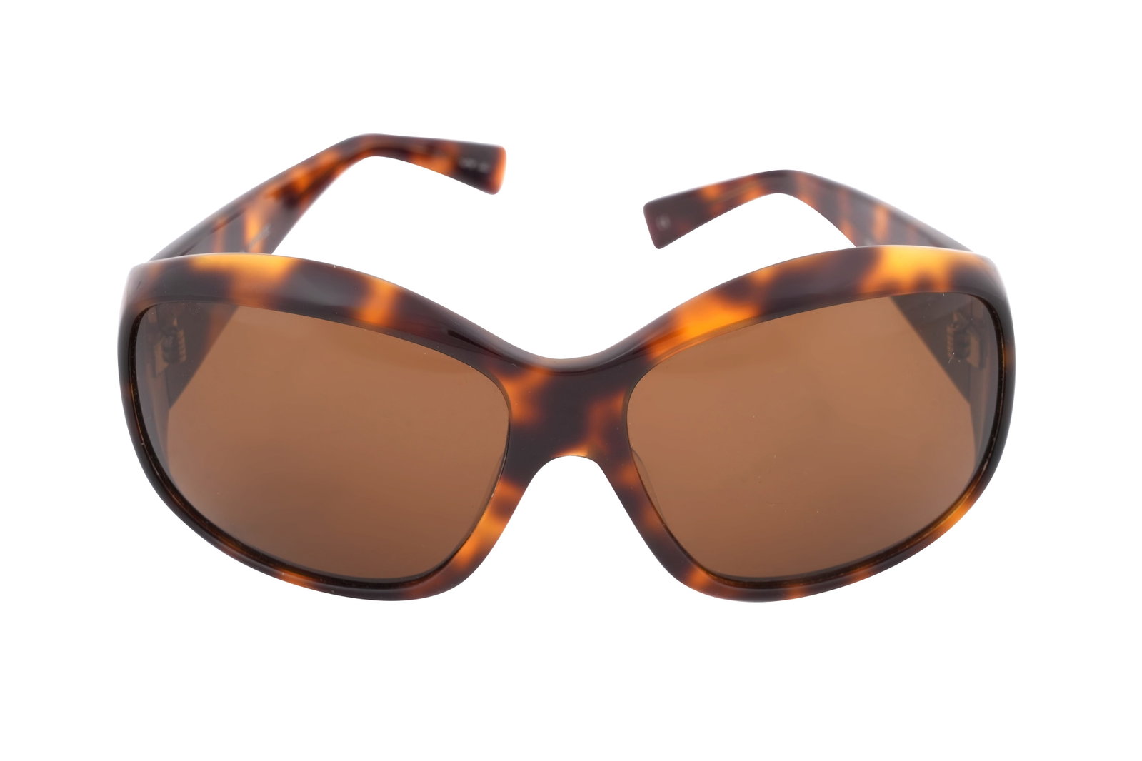 A PAIR OF OLIVER PEOPLES OVERSIZED TORTOISESHELL SUNGLASSES Designed in the US, c.2010s (1 of 6)
