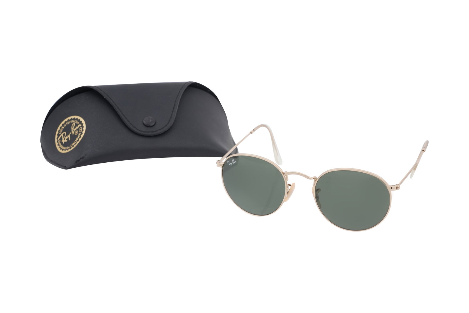 A PAIR OF RAY-BAN UNISEX ROUND METAL SUNGLASSES c.1990s–2000s: A PAIR OF RAY BAN UNISEX ROUND METAL SUNGLASSES c.1990s–2000s A classic and enduring pair of Ray-Ban unisex round metal sunglasses, featuring slender gold-tone frames with d